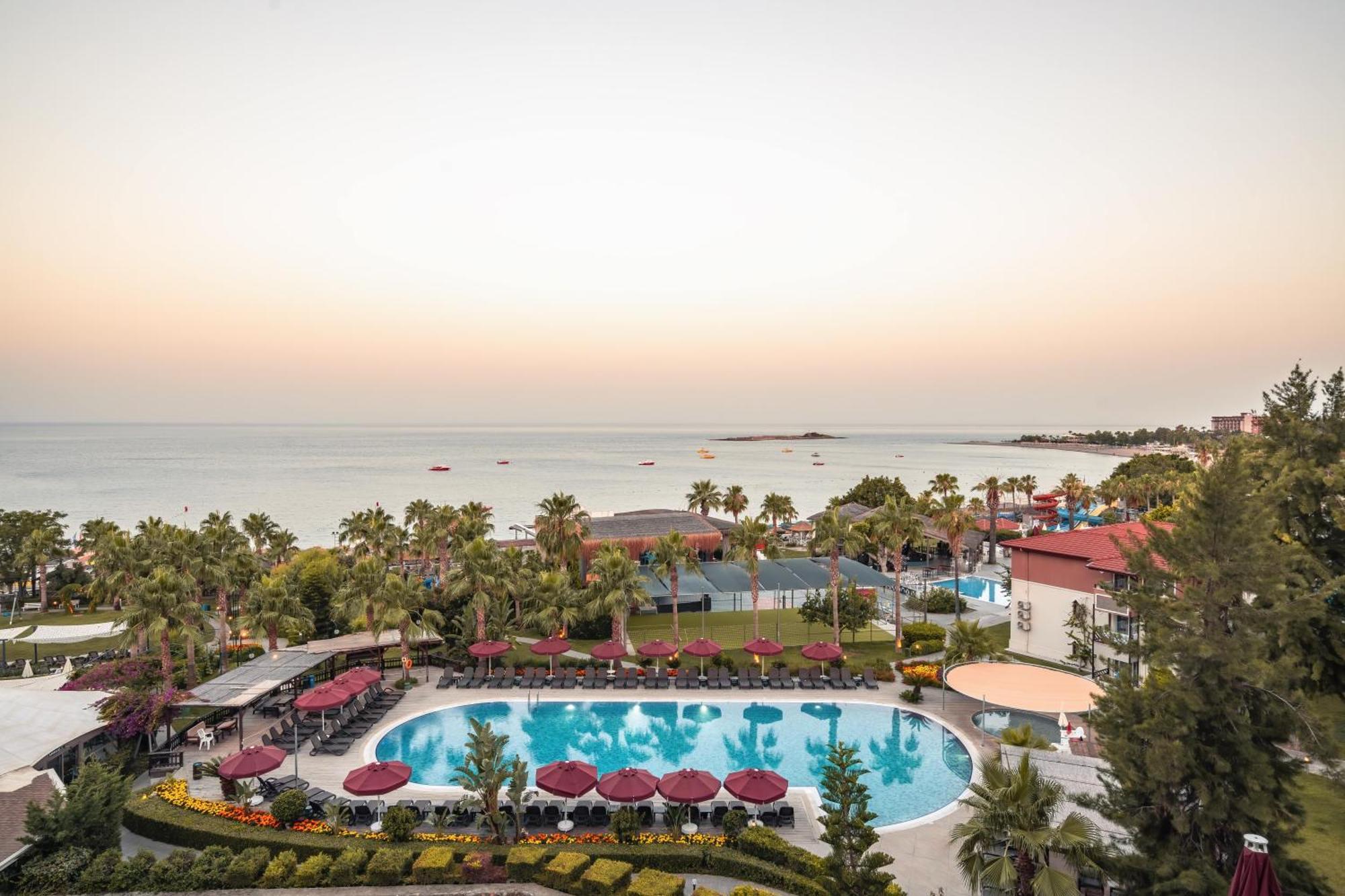 Justiniano Deluxe Resort Okurcalar Eksteriør billede